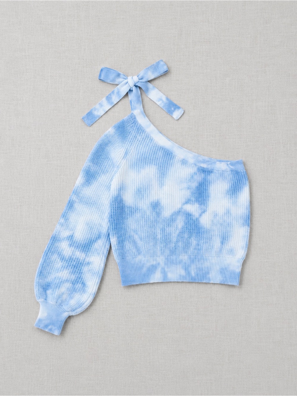 Blue Blush One-Shoulder Tie-Detail Sweater in Tie Dye Light Blue and White